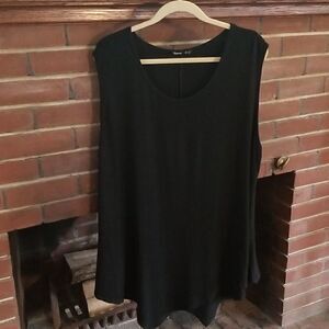 Black, sleeveless top, size 5 X.